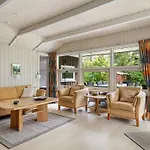 Hennrik - 240m From The Sea By Interhome *
