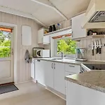 Holiday home Hennrik - 240m From The Sea By Interhome *