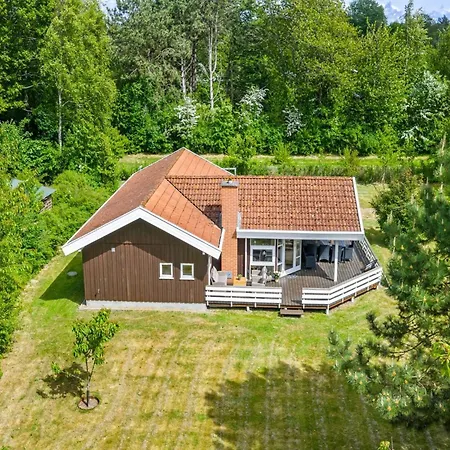 Hennrik - 240m From The Sea By Interhome 펜션